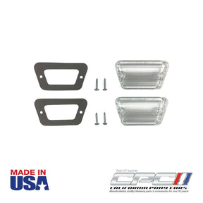 Complete 1968 Ford Mustang side marker lens kit with two clear lenses, two gaskets and four mounting screws, CPC part EXT-068-206.